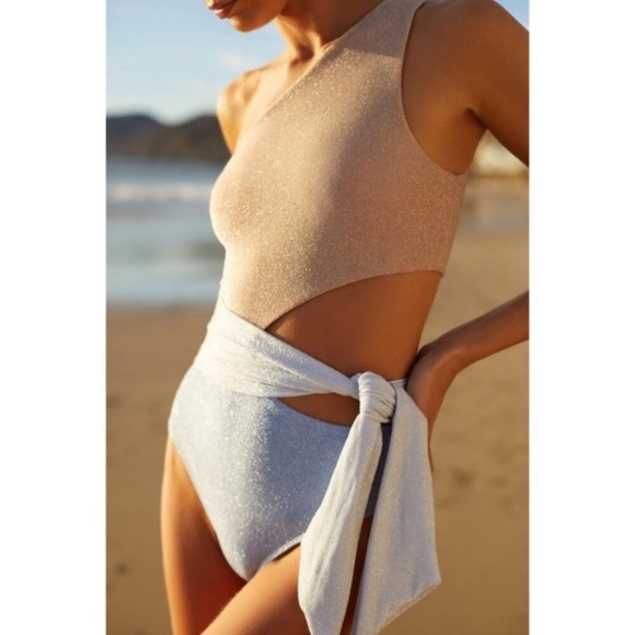 New! Beach Riot Carlie Cutout One-Piece Swimsuit 24484 - Picture 2 of 8